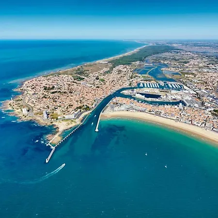2 Pieces Dans Bord De Aux Sables D'olonne アパート レ・サ​​ーブル・ドロンヌ