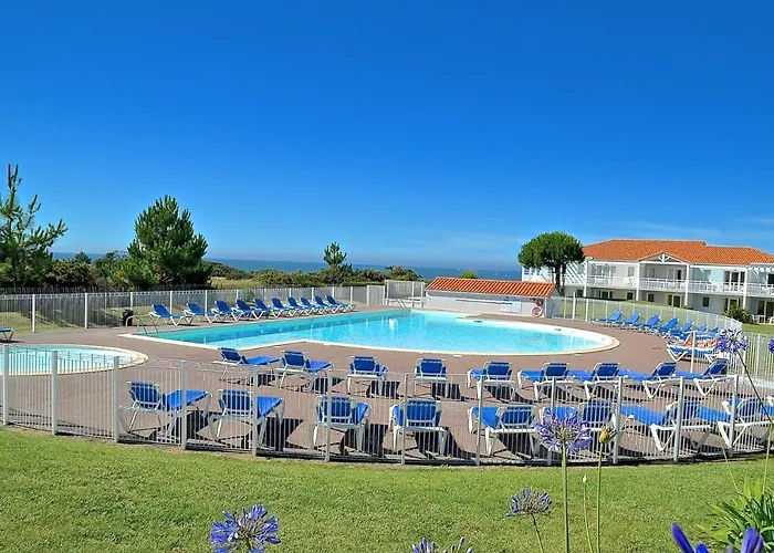 2 Pieces Dans Bord De Aux Sables D'olonne *